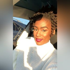 Meet your Posher, Brittney